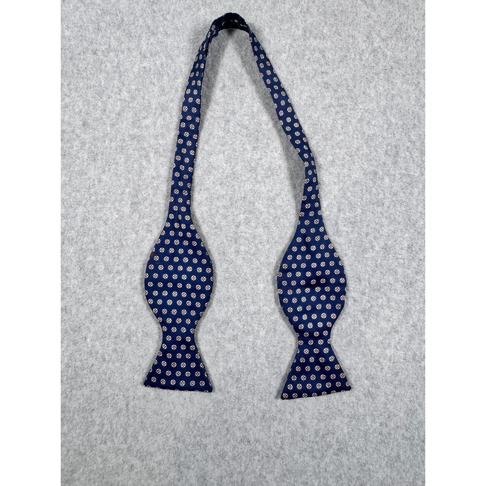Brooks Brothers Makers Mens Navy Blue Silk Floral Medallion Self Tie Bow Tie